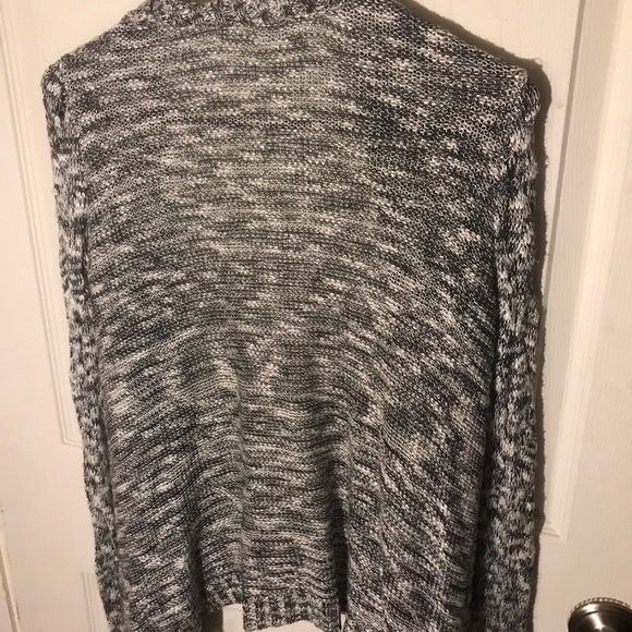 Gray cardigan - Picture 2 of 3
